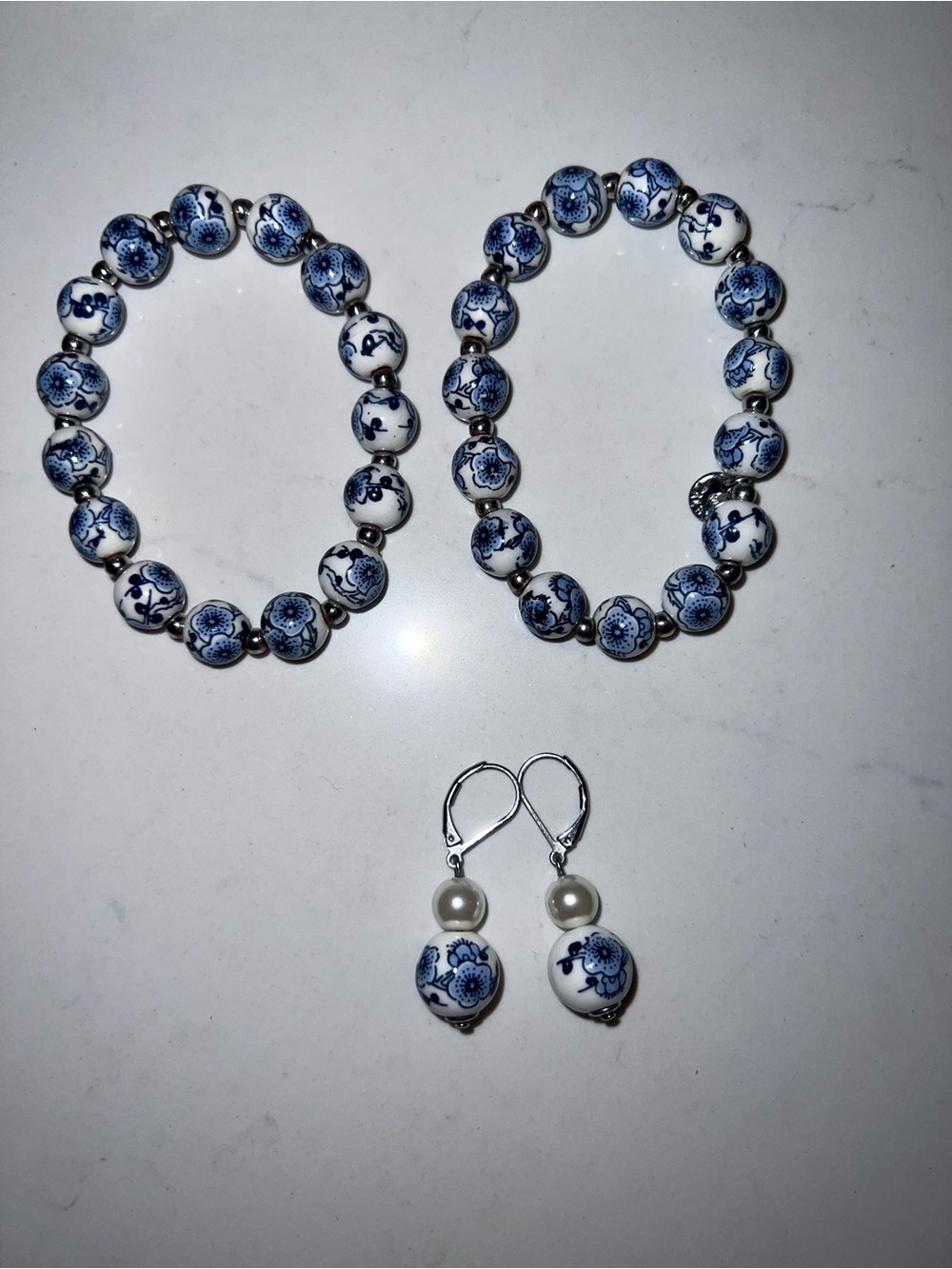 Talbots Blue and White chinoserie Bead Bracelet Set with Matching Earrings